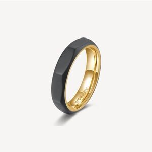 Men’s gold and black ring size 12